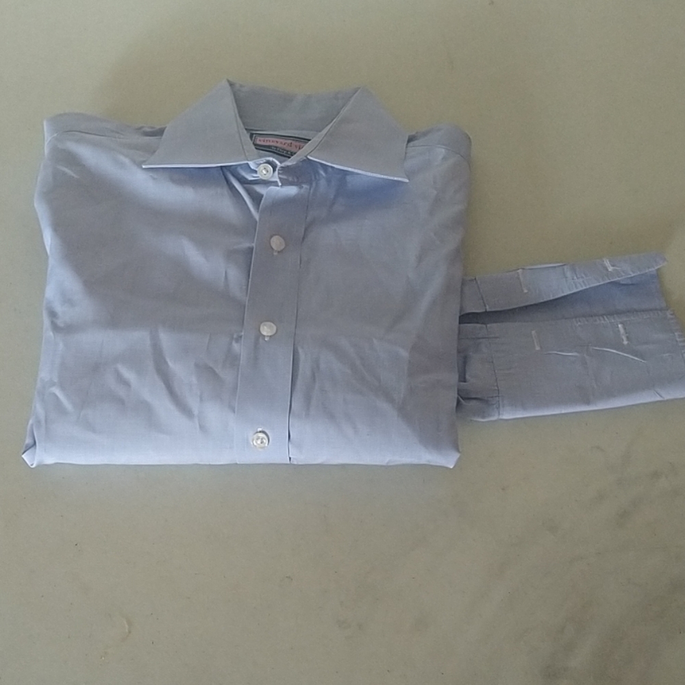 Vineyard Vines 2ply 16R French cuffs